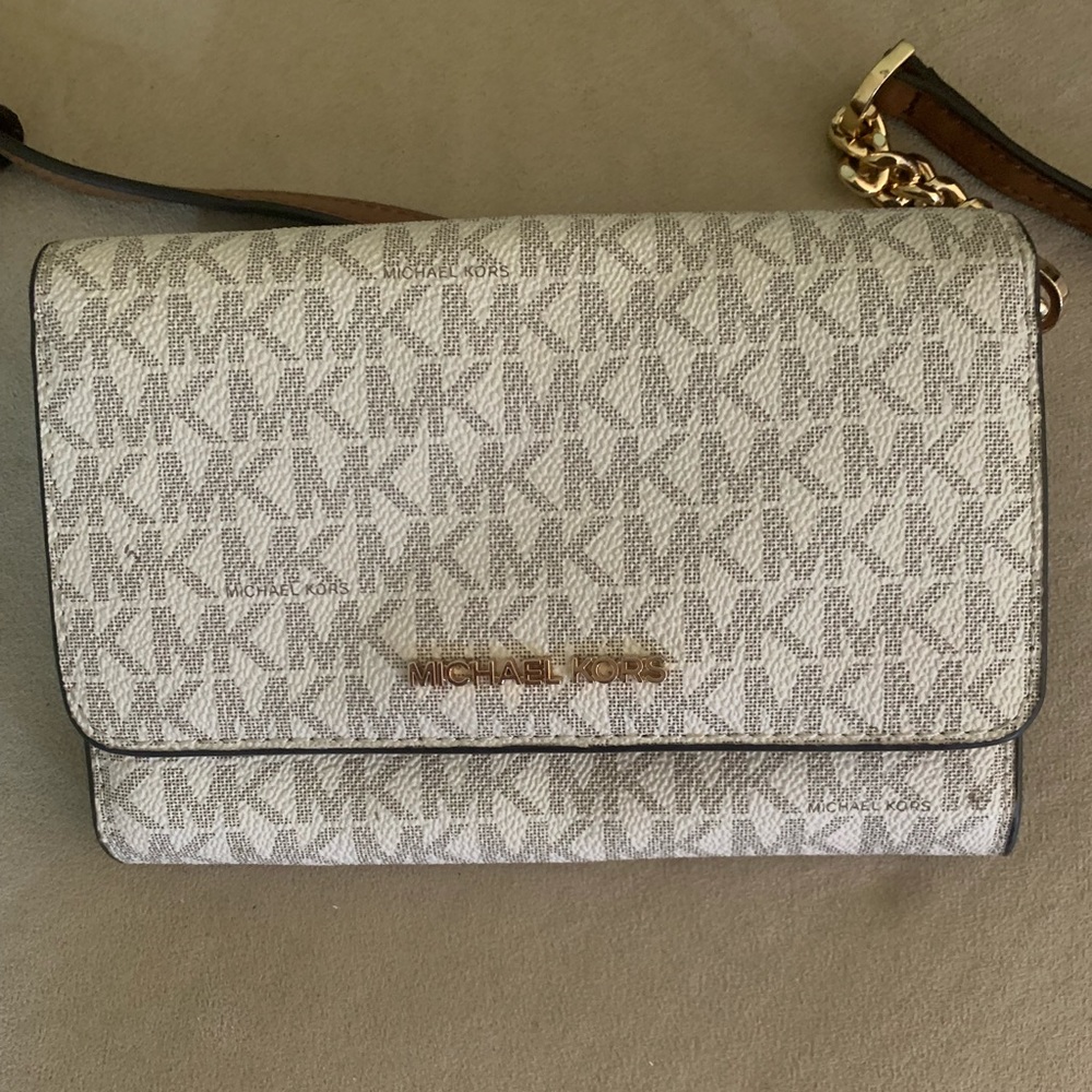 Michael Kors cross body wallet